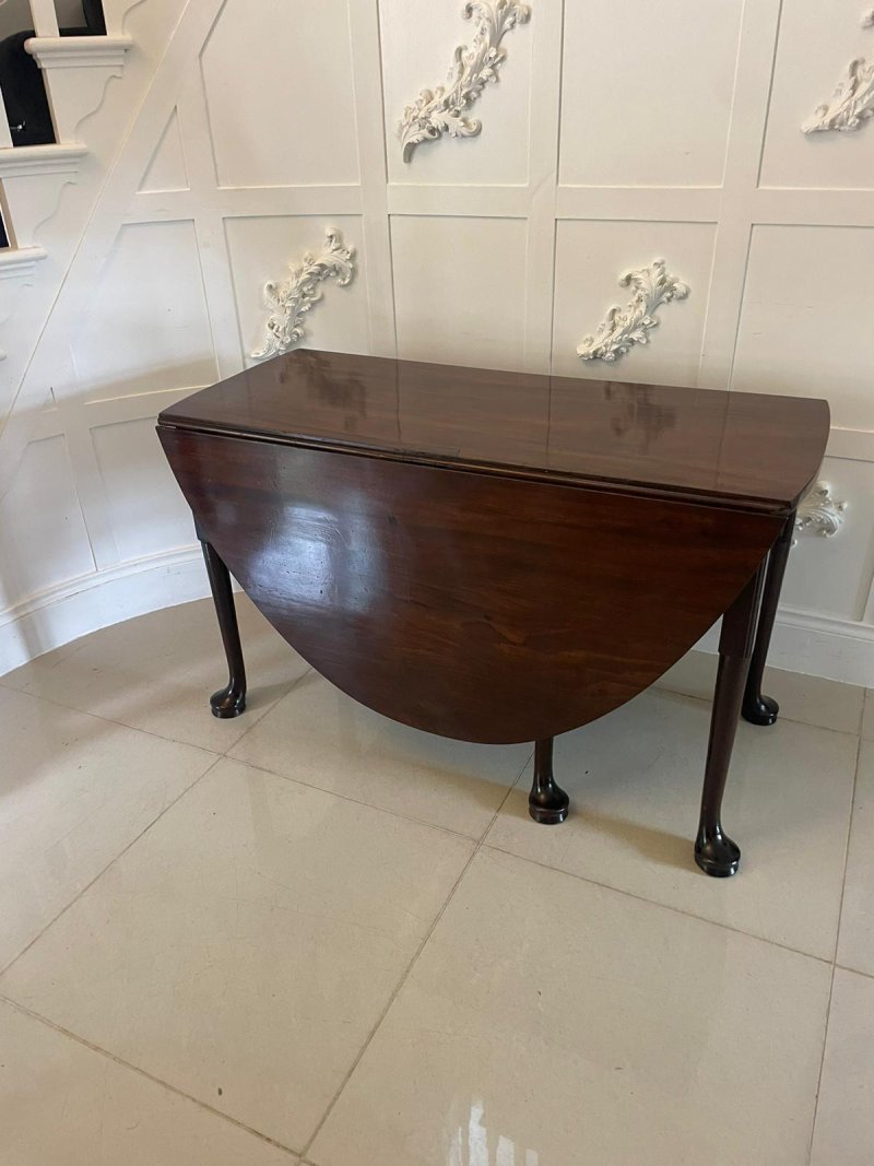 Outstanding Quality Large Unusual Antique George III Mahogany Dining Table - Image 3